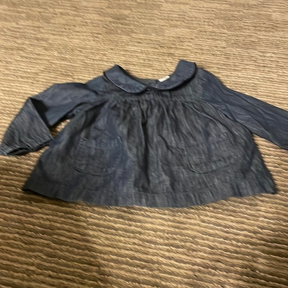 Light denim style dress with front pockets and back button closure - Picture 1 of 2